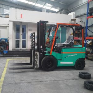Có nên chọn dịch vụ sửa chữa xe nâng chính hãng ? Có nên chọn dịch vụ sửa chữa xe nâng chính hãng ?