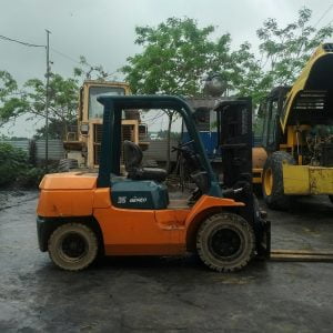 Xe nâng dầu Toyota 3.5 tấn 7FD35 Xe nâng dầu Toyota 3.5 tấn 7FD35