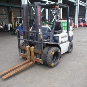 Xe nâng Komatsu FD25H-11 lốp kép Xe nâng Komatsu FD25H-11 lốp kép