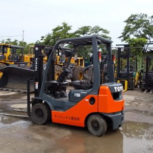 Xe nâng dầu Toyota 1.5 tấn 8FD15 Xe nâng dầu Toyota 1.5 tấn 8FD15