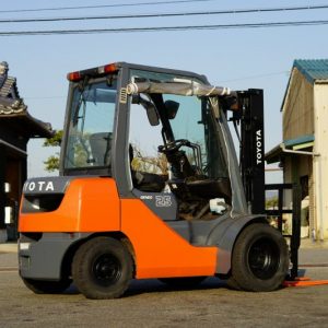 Nên mua xe nâng số sàn hay xe nâng số tự động ? Nên mua xe nâng số sàn hay xe nâng số tự động ?