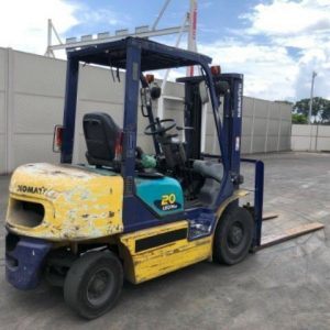 Xe nâng Komatsu 2 tấn FD20C-14 Xe nâng Komatsu 2 tấn FD20C-14