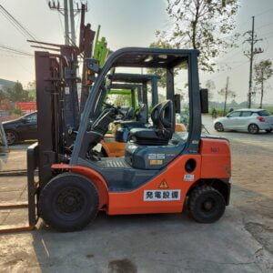 Hưng xe nâng và các đại lý xe nâng cũ uy tín tại Hà Nội Hưng xe nâng và các đại lý xe nâng cũ uy tín tại Hà Nội