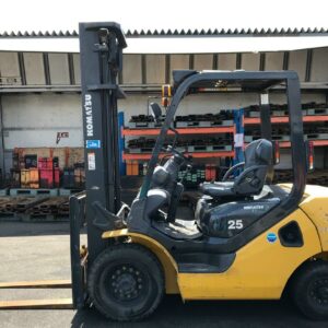 Xe nâng Komatsu 2.5 tấn số sàn FD25C-17 Xe nâng Komatsu 2.5 tấn số sàn FD25C-17