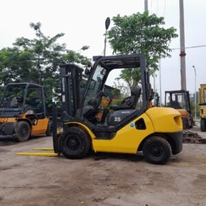 Xe nâng Komatsu đời cao FD25C-17 Xe nâng Komatsu đời cao FD25C-17