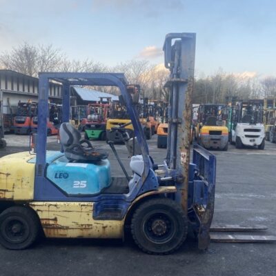 Xe nâng dầu Komatsu FD25C-12