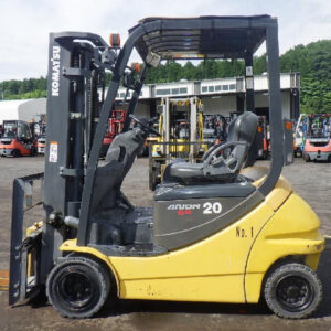 Xe nâng điện Komatsu FB20-12 cũ Xe nâng điện Komatsu FB20-12 cũ